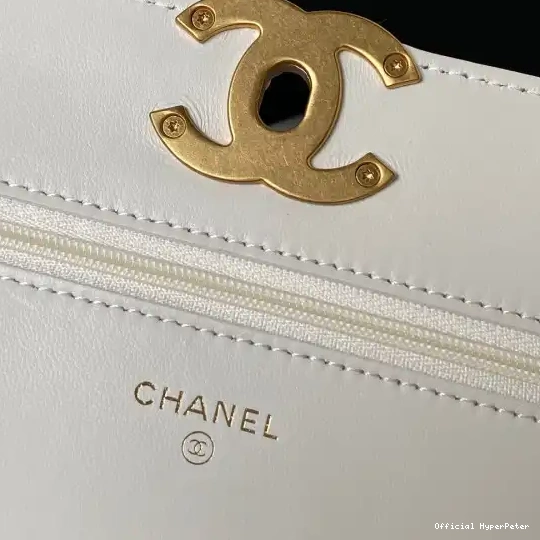 Hyper Peter CHANEL CHAIN ON WALLET 19 0621